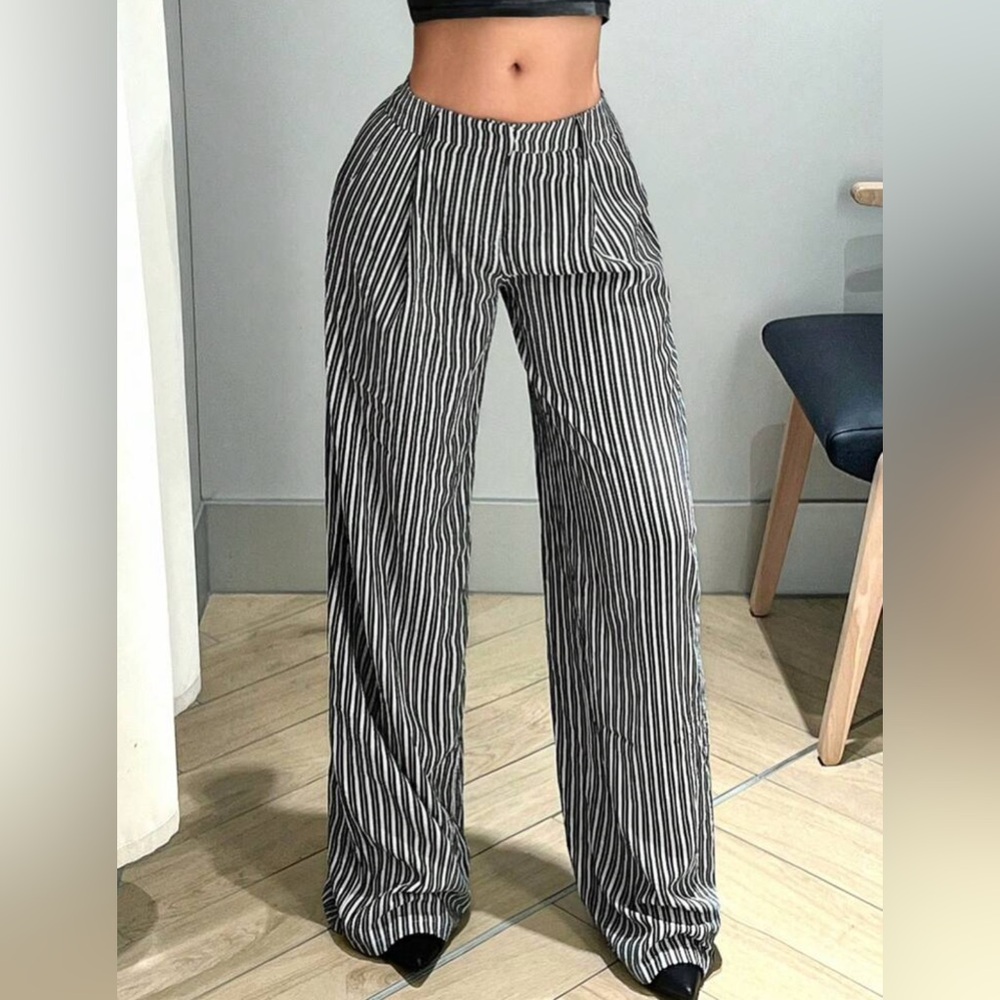 NWOT - Low Rise Stripped Y2K Summer Slacks